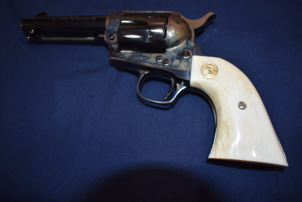 COLT SINGLE ACTION ARMY (S.A.A.) PREMIUM GRADE GIRAFFE BONE GRIPS SAAGB6 - Image 5