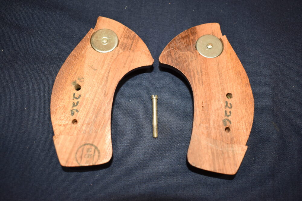 SMITH & WESSON J FRAME ROUND BUTT TARGET GRIP JRBT6 - Image 4