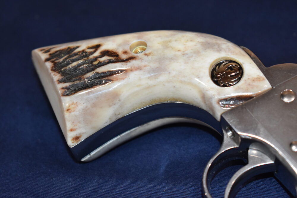 RUGER NEW VAQUERO SAMBAR STAG GRIPS RNVSS20 - Image 13