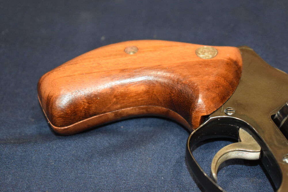 SMITH & WESSON J FRAME ROUND BUTT TARGET GRIP JRBT6 - Image 13