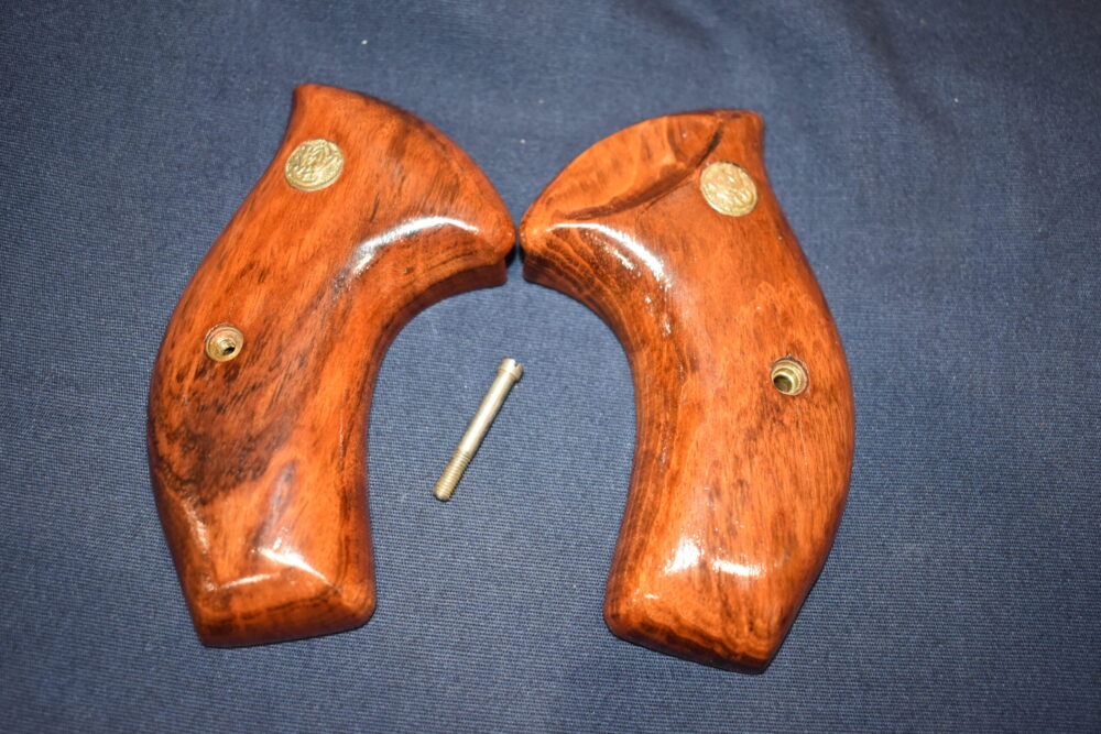 SMITH & WESSON J FRAME ROUND BUTT TARGET GRIP JRBT7 - Image 2