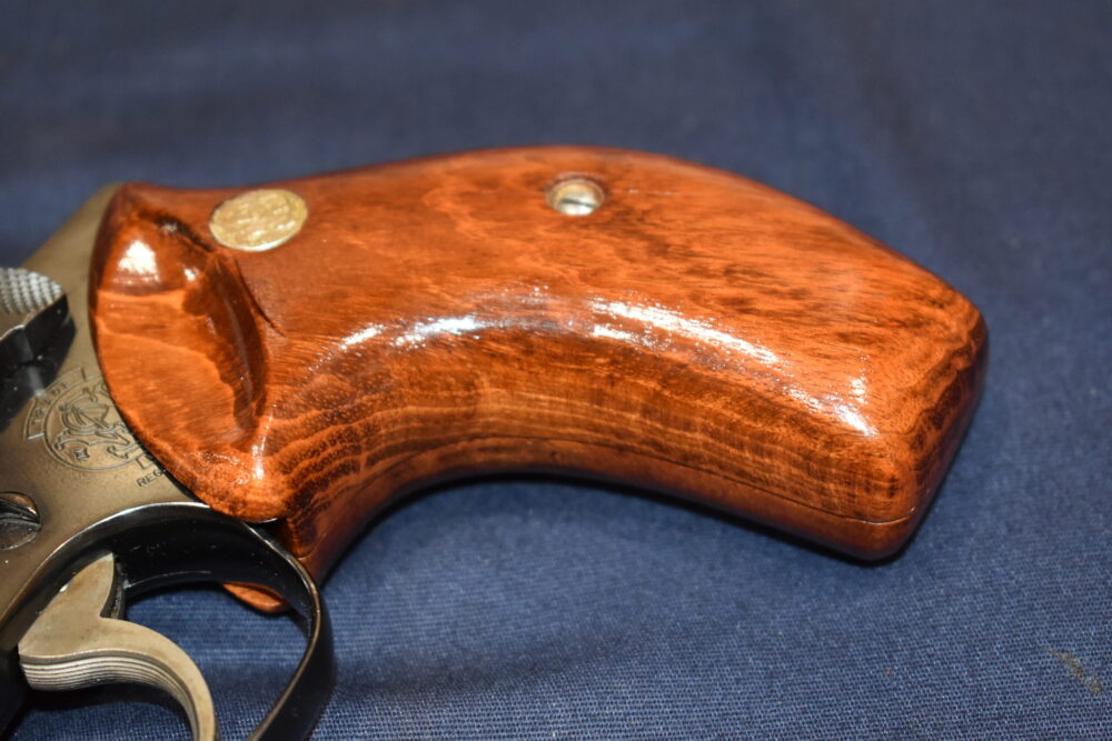 SMITH & WESSON J FRAME ROUND BUTT TARGET GRIP JRBT7 - Image 12