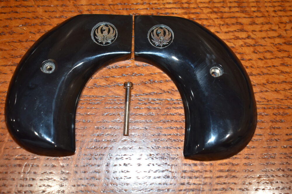 RUGER BIRDS HEAD BUFFALO HORN GRIPS BHRBH2