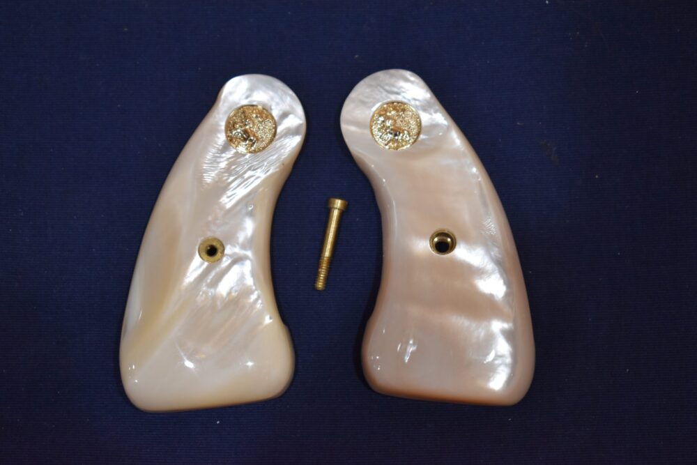 COLT DETECTIVE / DIAMONDBACK MOTHER OF PEARL GRIPS CDMP1