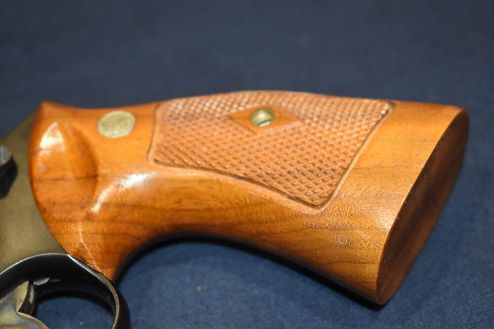 SMITH & WESSON K FRAME FACTORY DIAMOND TARGET GRIPS KDT10 - Image 13
