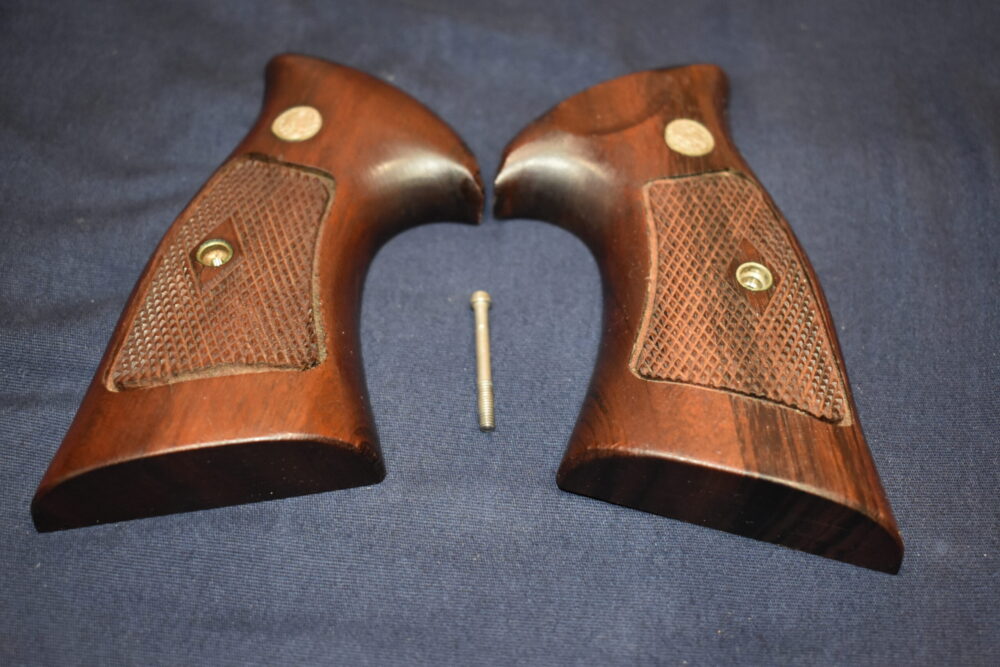 SMITH & WESSON N FRAME DIAMOND TARGET GRIPS NDT7 - Image 3