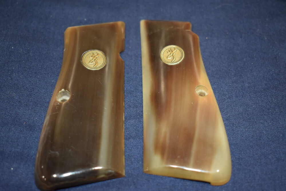 BROWNING HI POWER WATER BUFFALO GRIPS  BHPWBH1 - Image 3