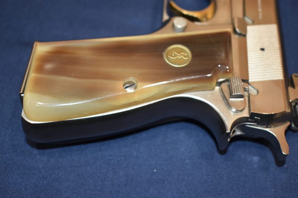 BROWNING HI POWER WATER BUFFALO GRIPS  BHPWBH1 - Image 6