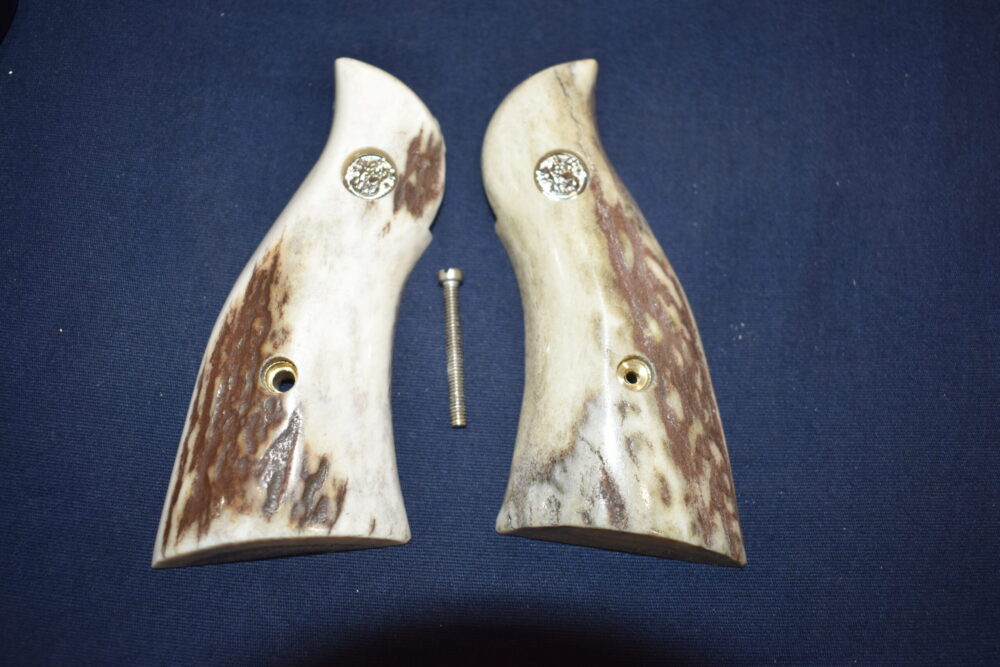 SMITH & WESSON K FRAME SQUARE BUTT SAMBAR STAG GRIPS KSQES1