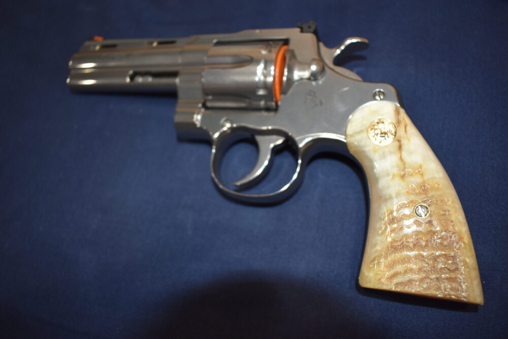 COLT PYTHON PREMIUM GRADE RAM'S HORN GRIPS CPRH13 - Image 5