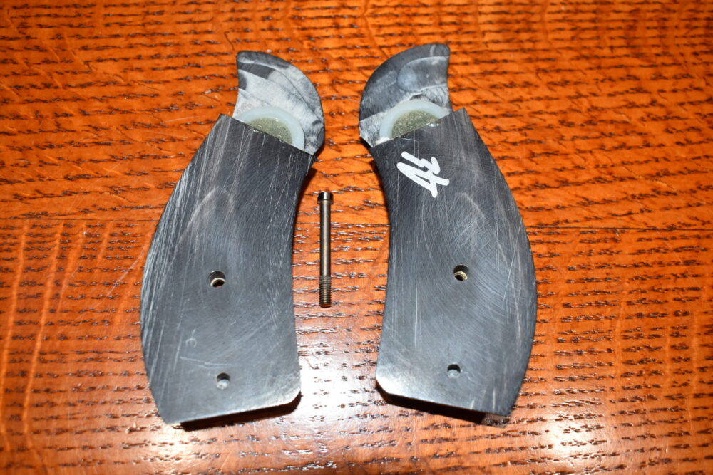 SMITH & WESSON K FRAME ROUND BUTT PREMIUM GRADE BUFFALO HORN GRIPS KRBBH2 - Image 4