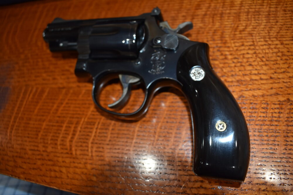 SMITH & WESSON K FRAME ROUND BUTT PREMIUM GRADE BUFFALO HORN GRIPS KRBBH2 - Image 5