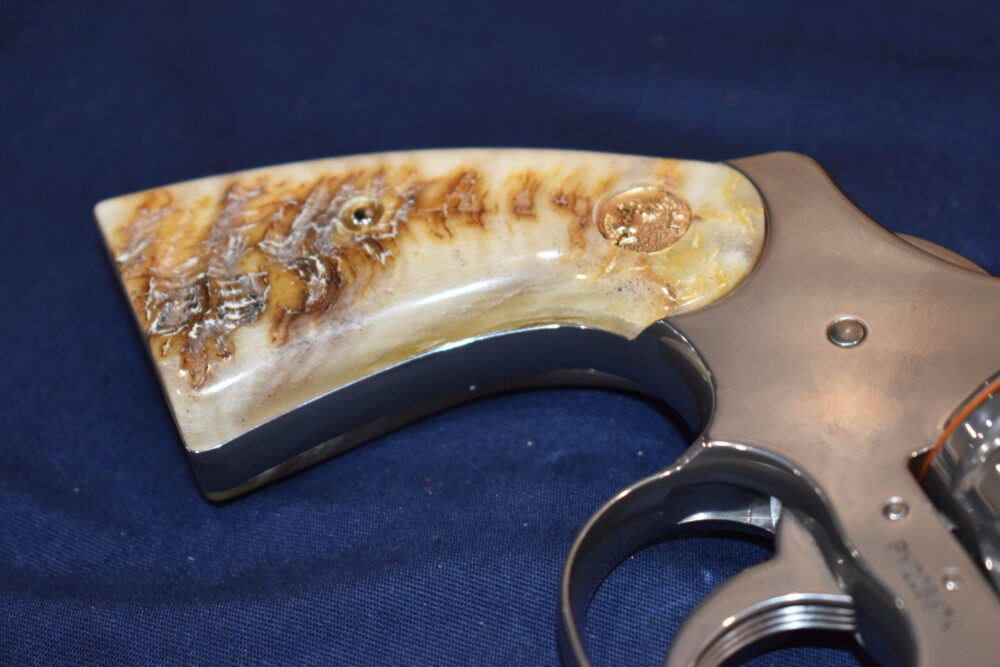 COLT PYTHON PREMIUM GRADE RAM'S HORN GRIPS CPRH13 - Image 12