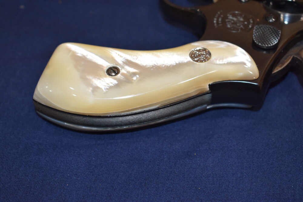 SMITH & WESSON K FRAME MOTHER OF PEARL GRIPS KRBMP2 - Image 14