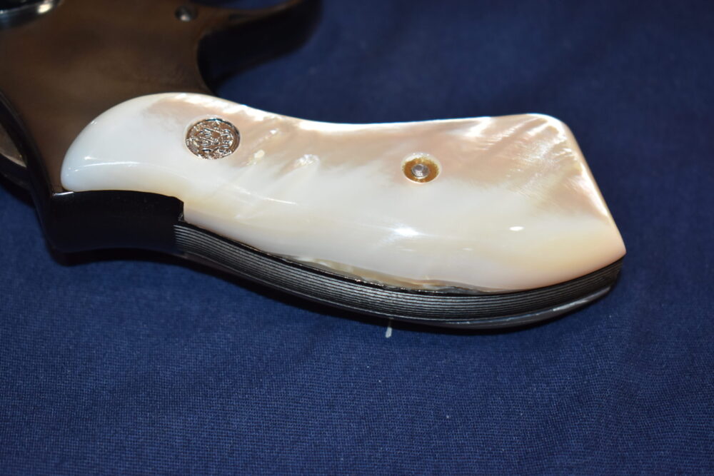 SMITH & WESSON K FRAME MOTHER OF PEARL GRIPS KRBMP2 - Image 8