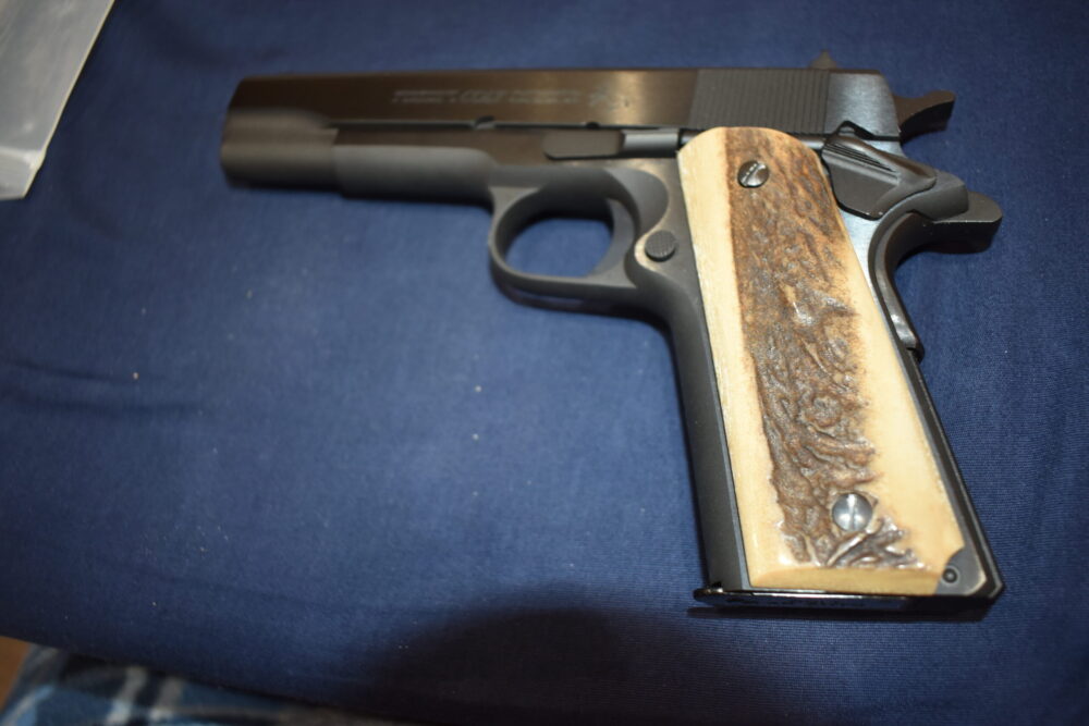 COLT 1911 FULL BARK COVERAGE ELK STAG GRIPS 1911RS1 - Image 5