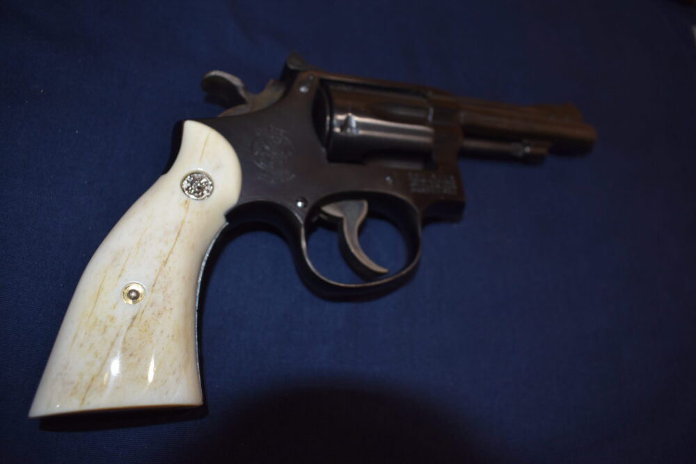 SMITH & WESSON K OR L FRAME SQUARE BUTT PREMIUM GRADE GIRAFFE BONE GRIPS KSQGB9 - Image 8