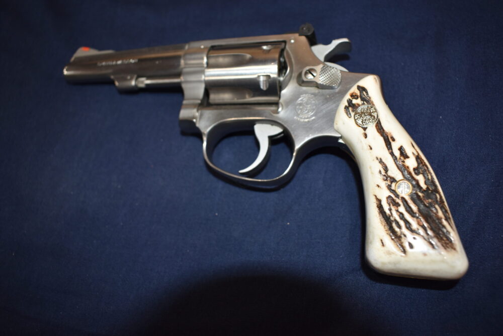 SMITH & WESSON J FRAME SQUARE BUTT STAG GRIPS JSQS12 - Image 5