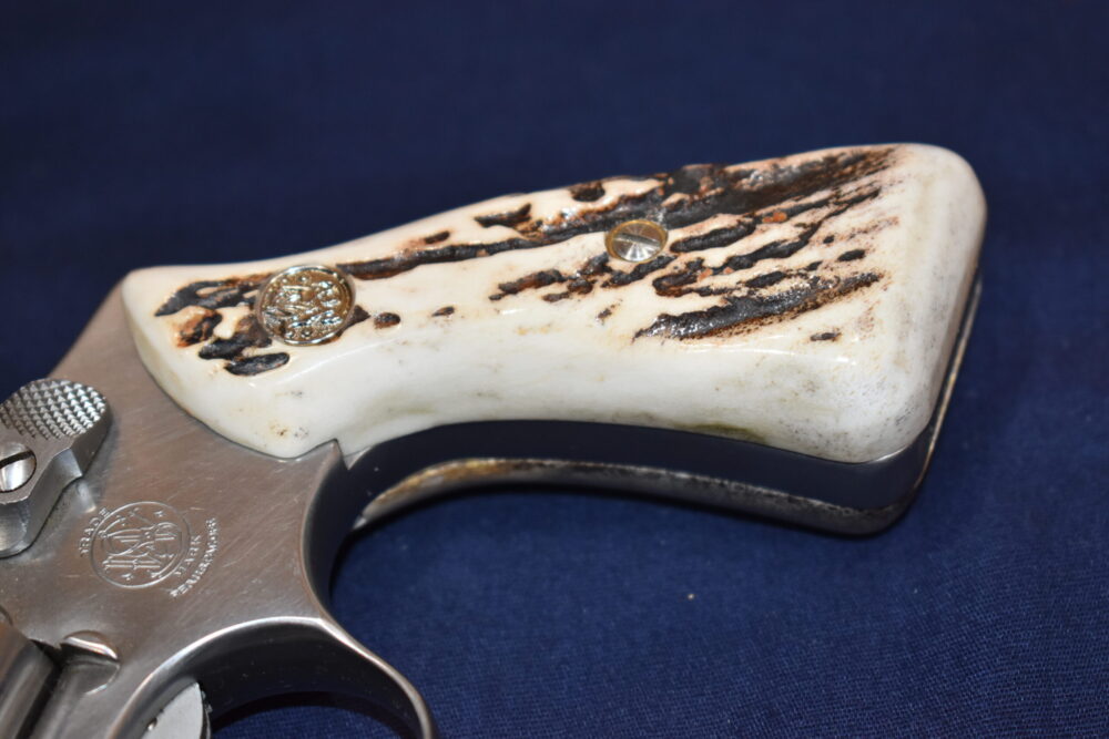 SMITH & WESSON J FRAME SQUARE BUTT STAG GRIPS JSQS12 - Image 12
