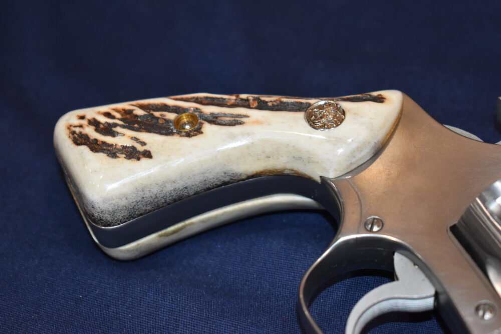 SMITH & WESSON J FRAME SQUARE BUTT STAG GRIPS JSQS12 - Image 13