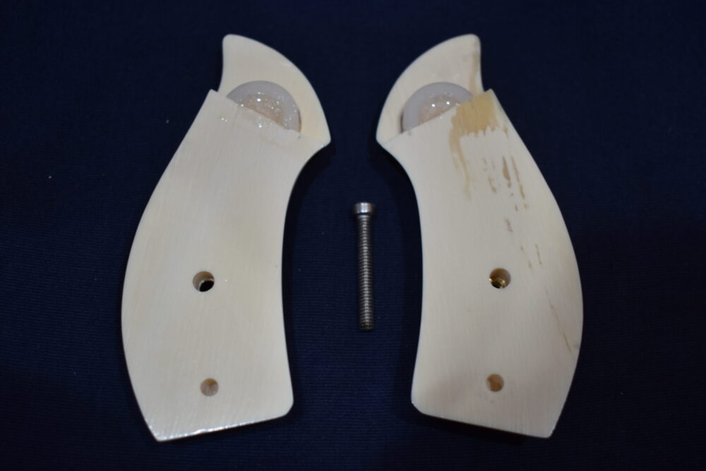 SMITH & WESSON J FRAME MAMMOTH IVORY GRIPS JMI9 - Image 4