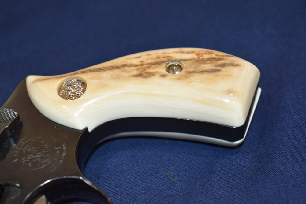 SMITH & WESSON J FRAME MAMMOTH IVORY GRIPS JMI9 - Image 13