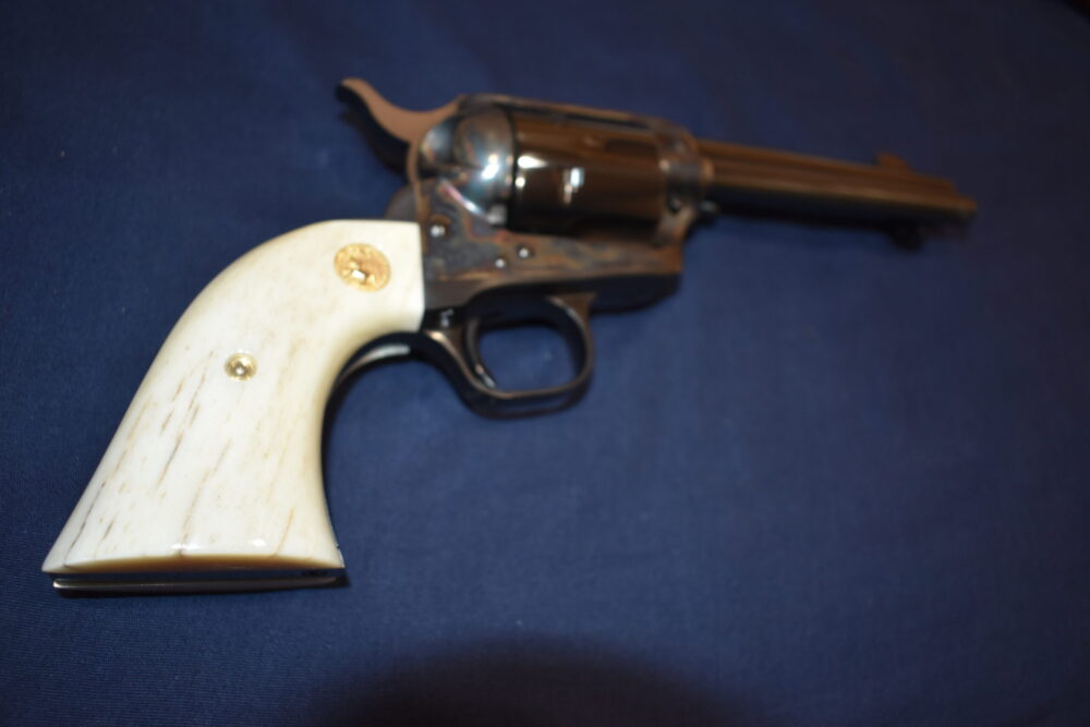 COLT SINGLE ACTION ARMY (S.A.A.) PREMIUM GRADE GIRAFFE BONE GRIPS SAAGB7 - Image 8