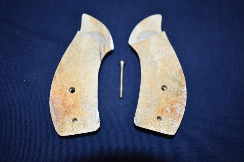 SMITH & WESSON J FRAME ROUND BUTT SAMBAR STAG GRIPS JRBS16 - Image 4