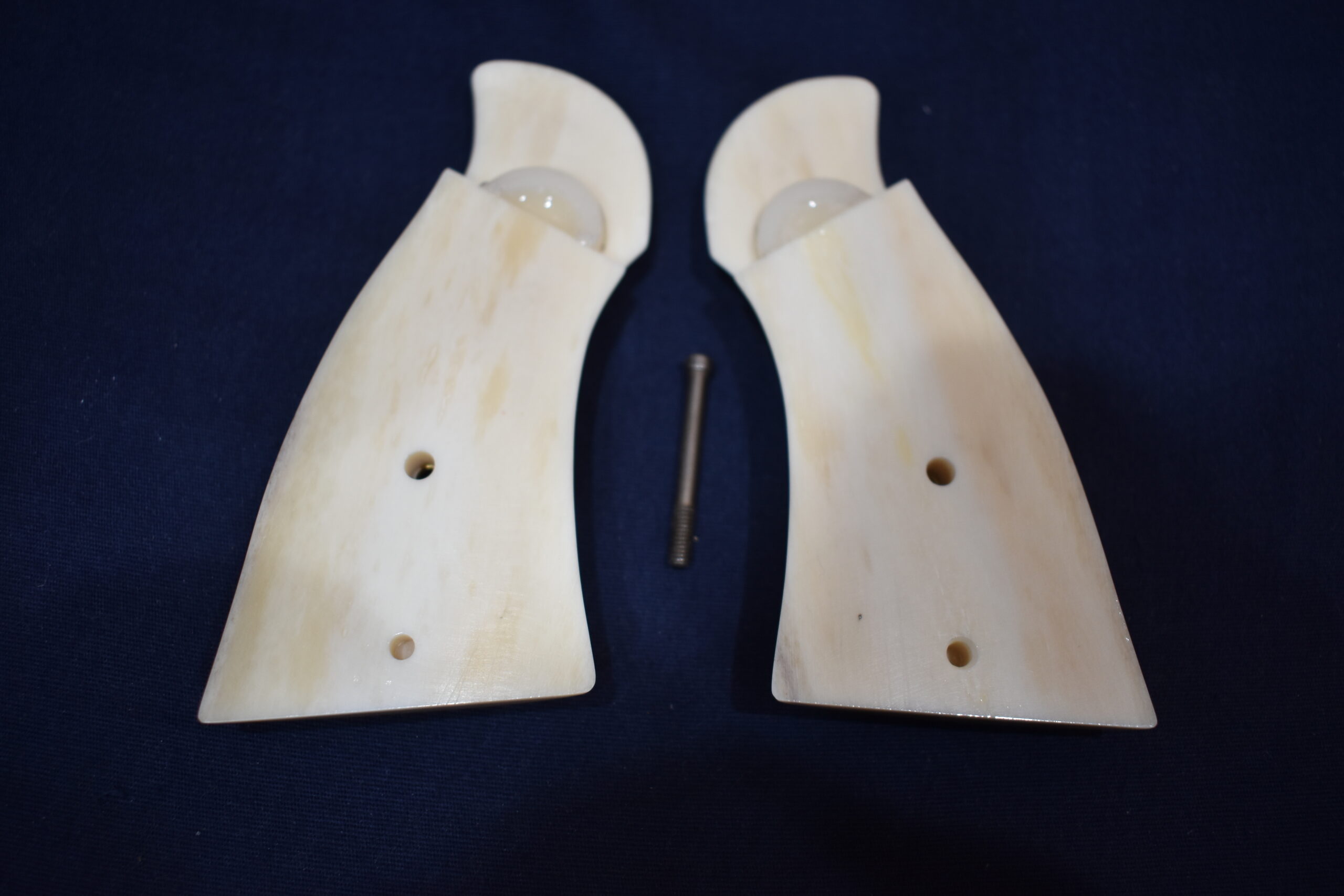 SMITH & WESSON N FRAME PREMIUM GRADE GIRAFFE BONE GRIPS SWNGB15 - Image 4