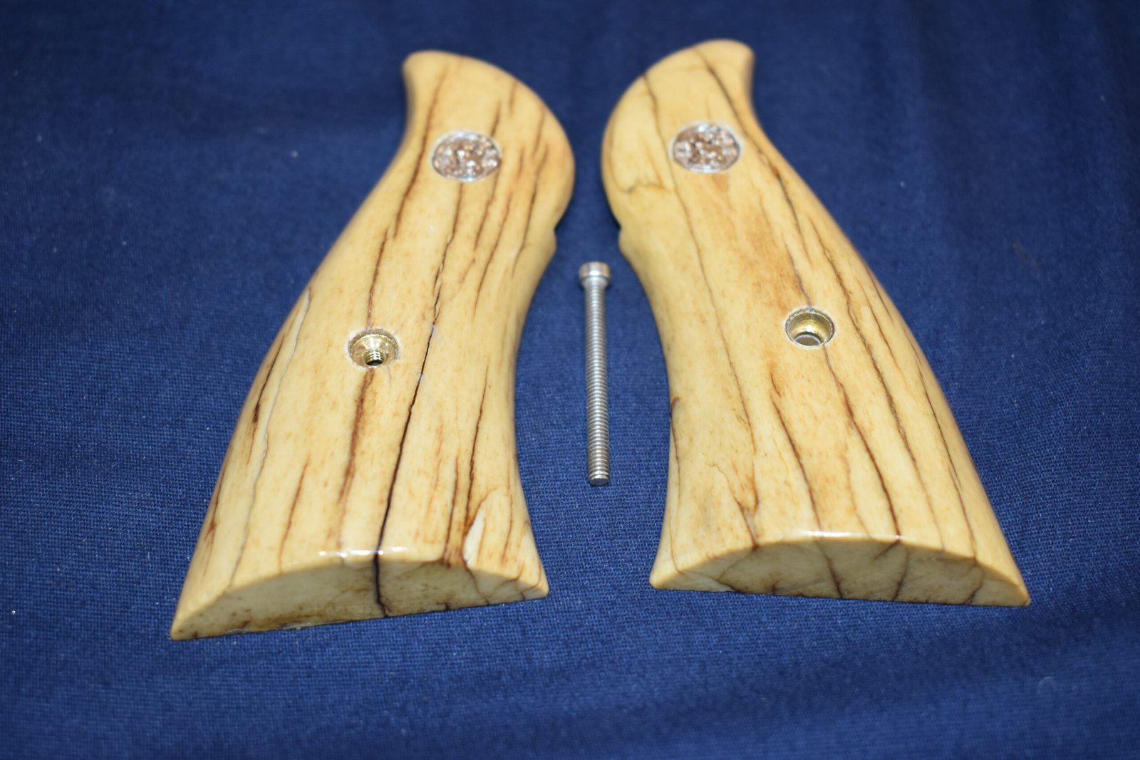 SMITH & WESSON N FRAME GIRAFFE BONE GRIPS SWNGB16 | Rogers Guns & Grips