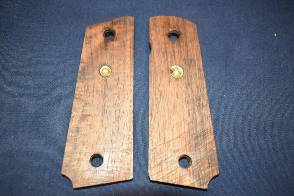 COLT 1911 CHECKERED WOOD GRIPS 1911W7 - Image 4