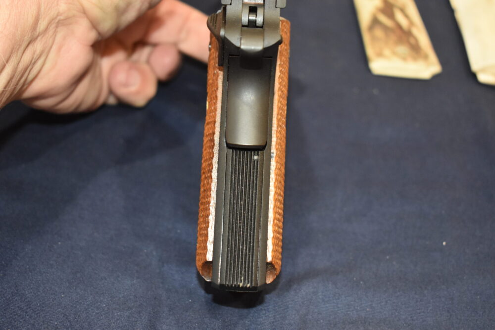 COLT 1911 CHECKERED WOOD GRIPS 1911W7 - Image 11