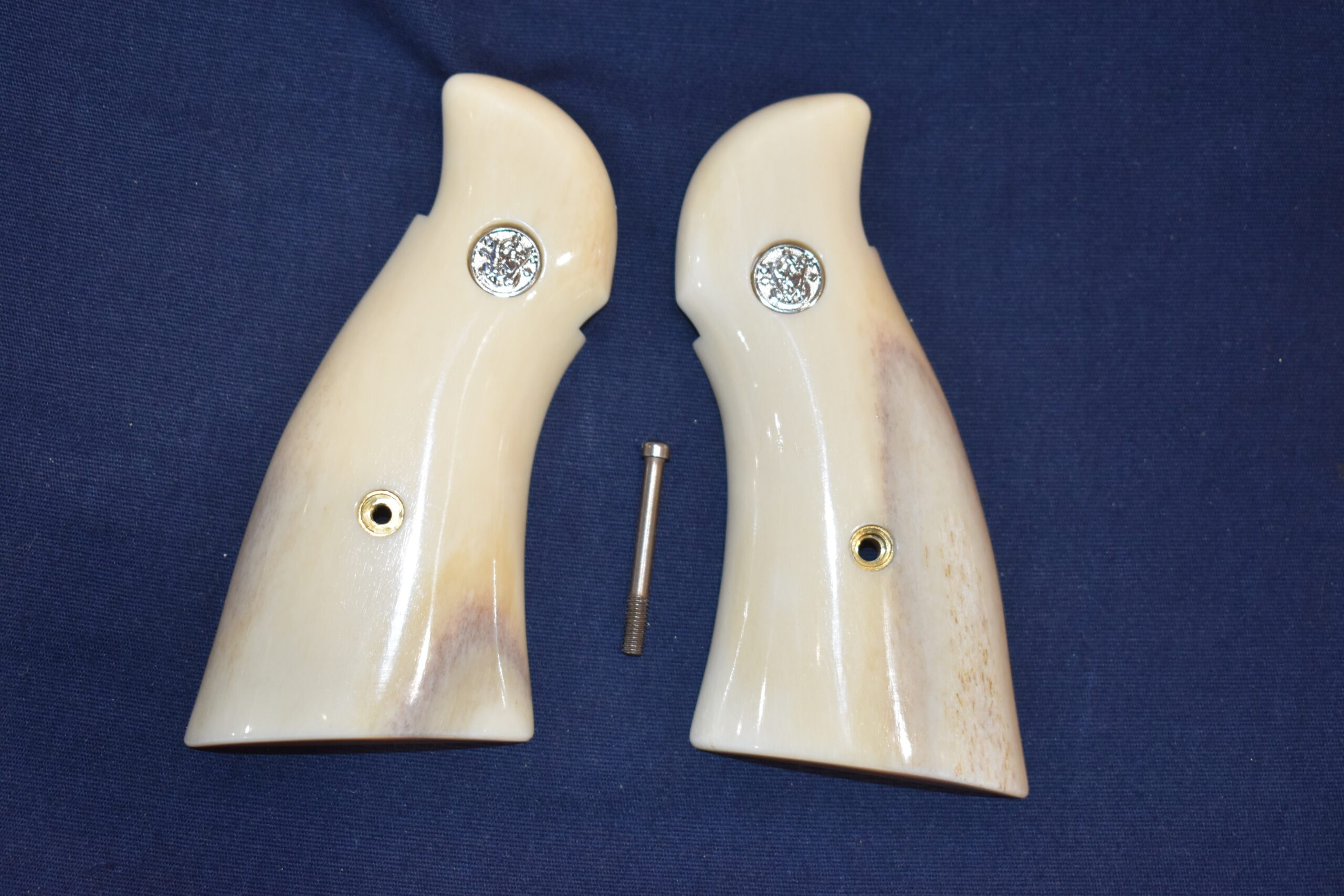 SMITH & WESSON N FRAME PREMIUM GRADE GIRAFFE BONE GRIPS SWNGB15