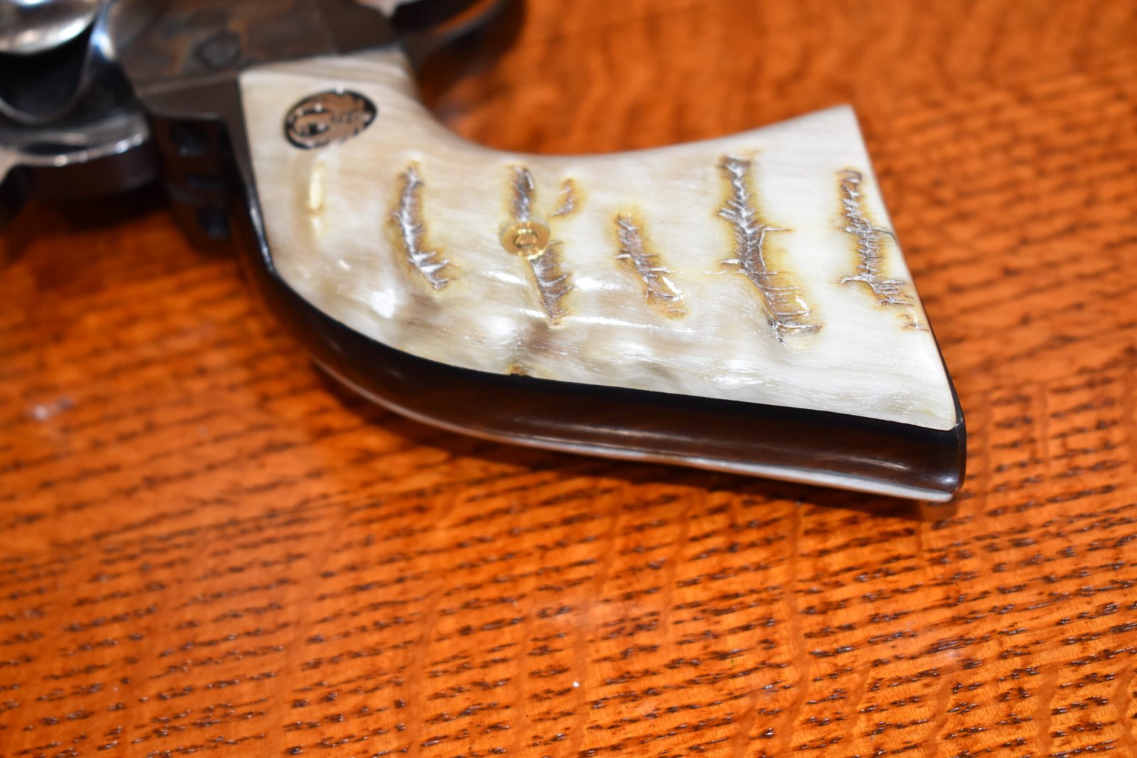 RUGER BLACKHAWK / VAQUERO PREMIUM GRADE RAMS HORN GRIPS RBHRH10 - Image 7