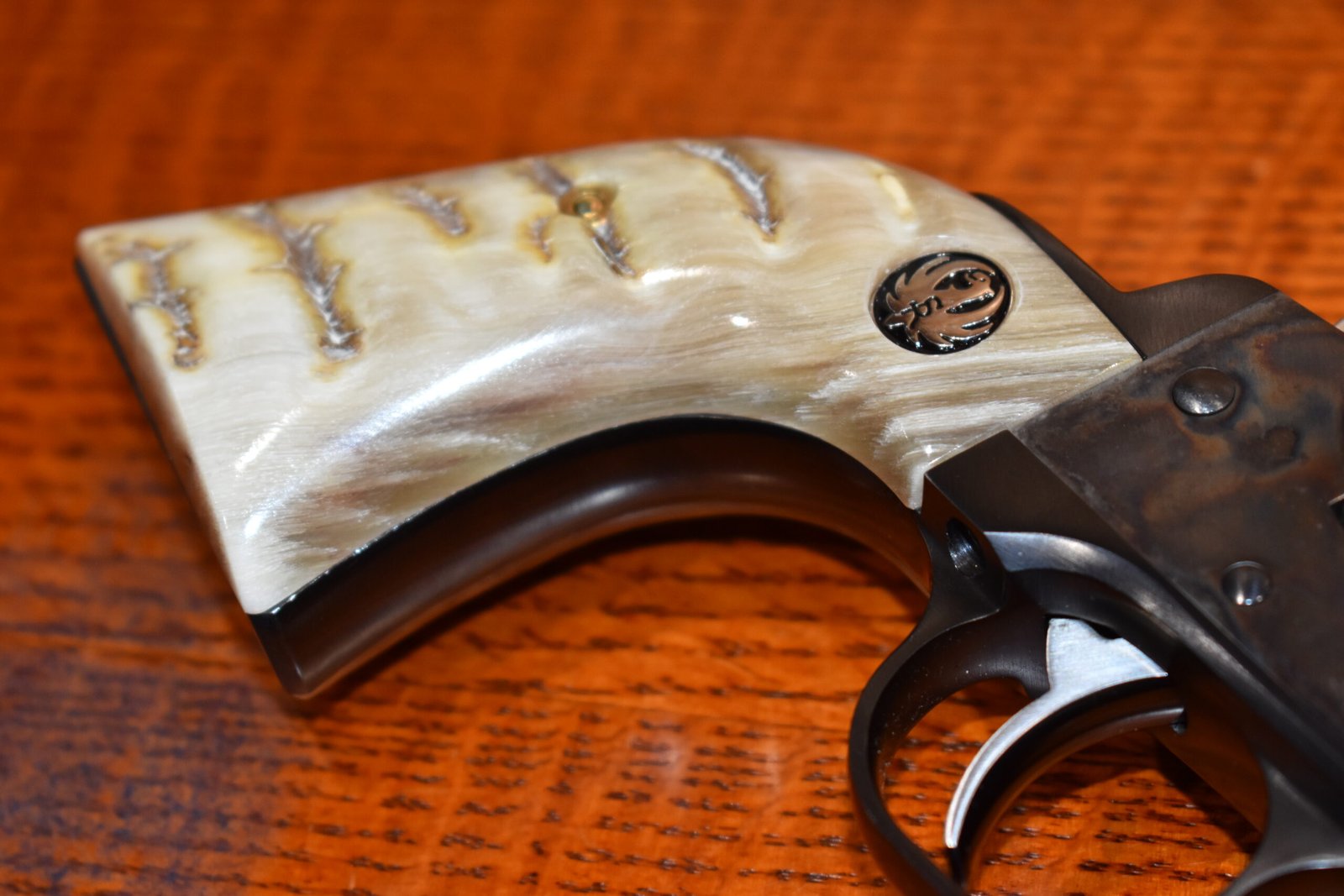RUGER BLACKHAWK / VAQUERO PREMIUM GRADE RAMS HORN GRIPS RBHRH10 - Image 12