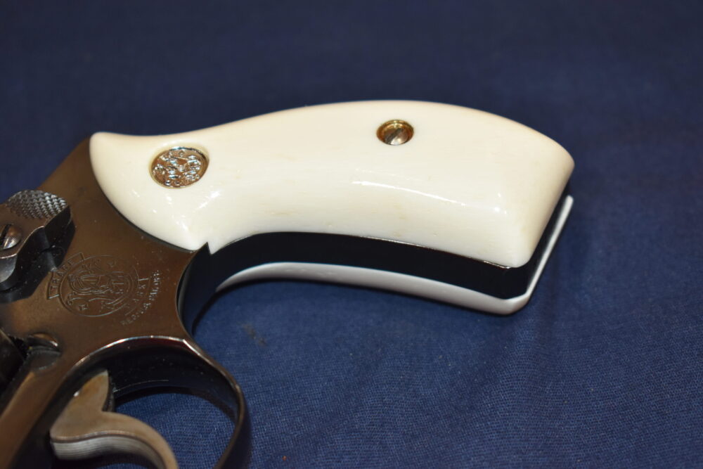 SMITH & WESSON J FRAME PREMIUM GRADE GIRAFFE BONE GRIPS JGB15 - Image 15