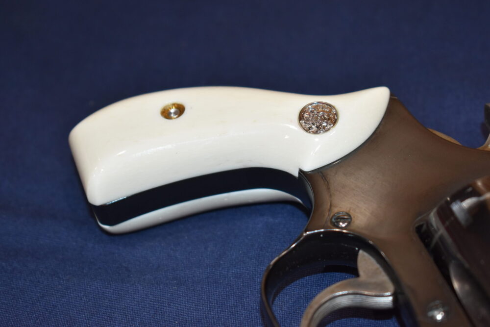 SMITH & WESSON J FRAME PREMIUM GRADE GIRAFFE BONE GRIPS JGB15 - Image 14