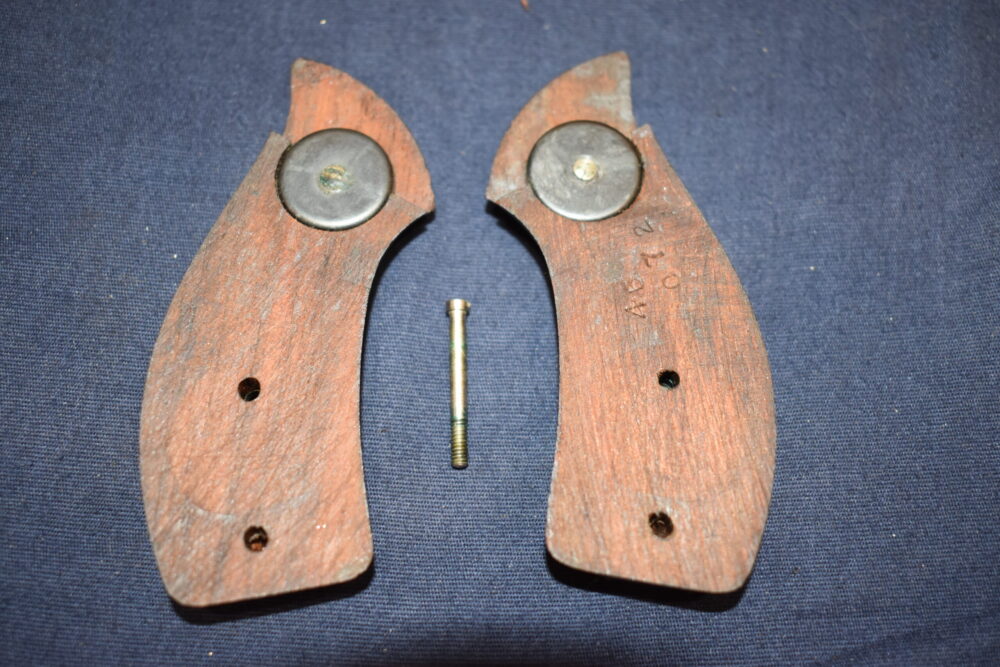 SMITH & WESSON J FRAME DIAMOND MAGNA GRIPS JDM9 - Image 4