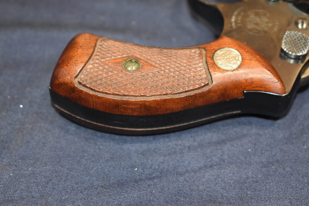 SMITH & WESSON J FRAME DIAMOND MAGNA GRIPS JDM9 - Image 6