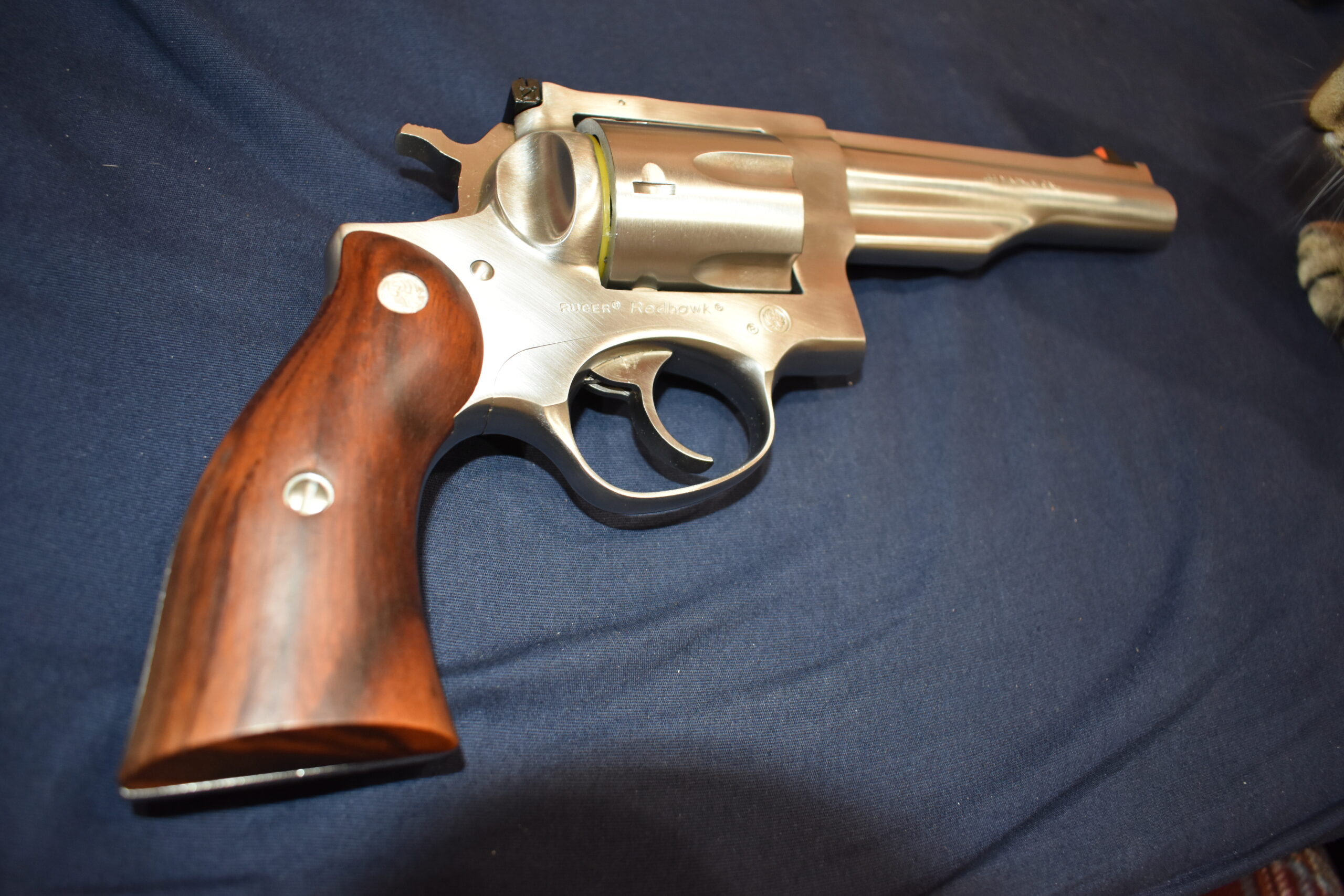 RUGER REDHAWK FACTORY WOOD GRIPS RRHW4 - Image 8