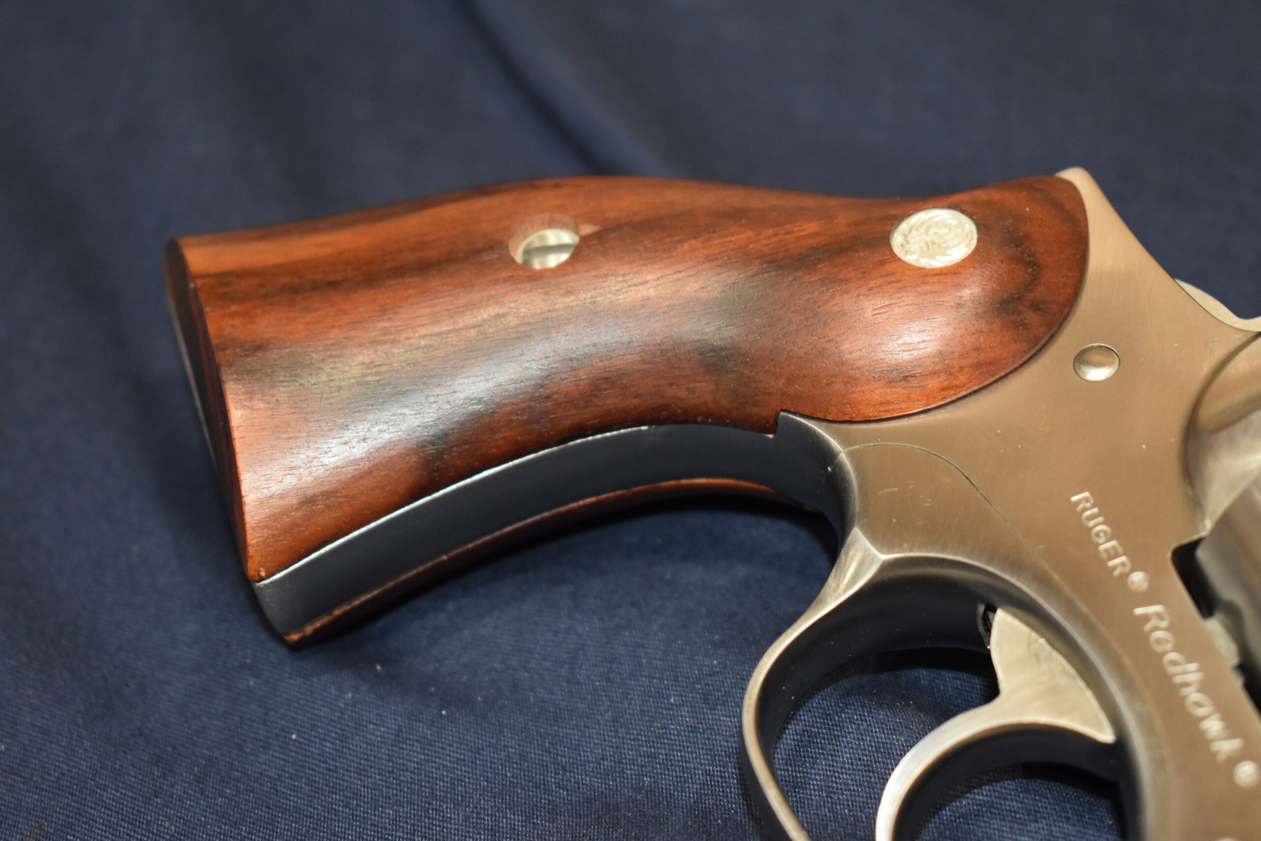 RUGER REDHAWK FACTORY WOOD GRIPS RRHW4 - Image 12