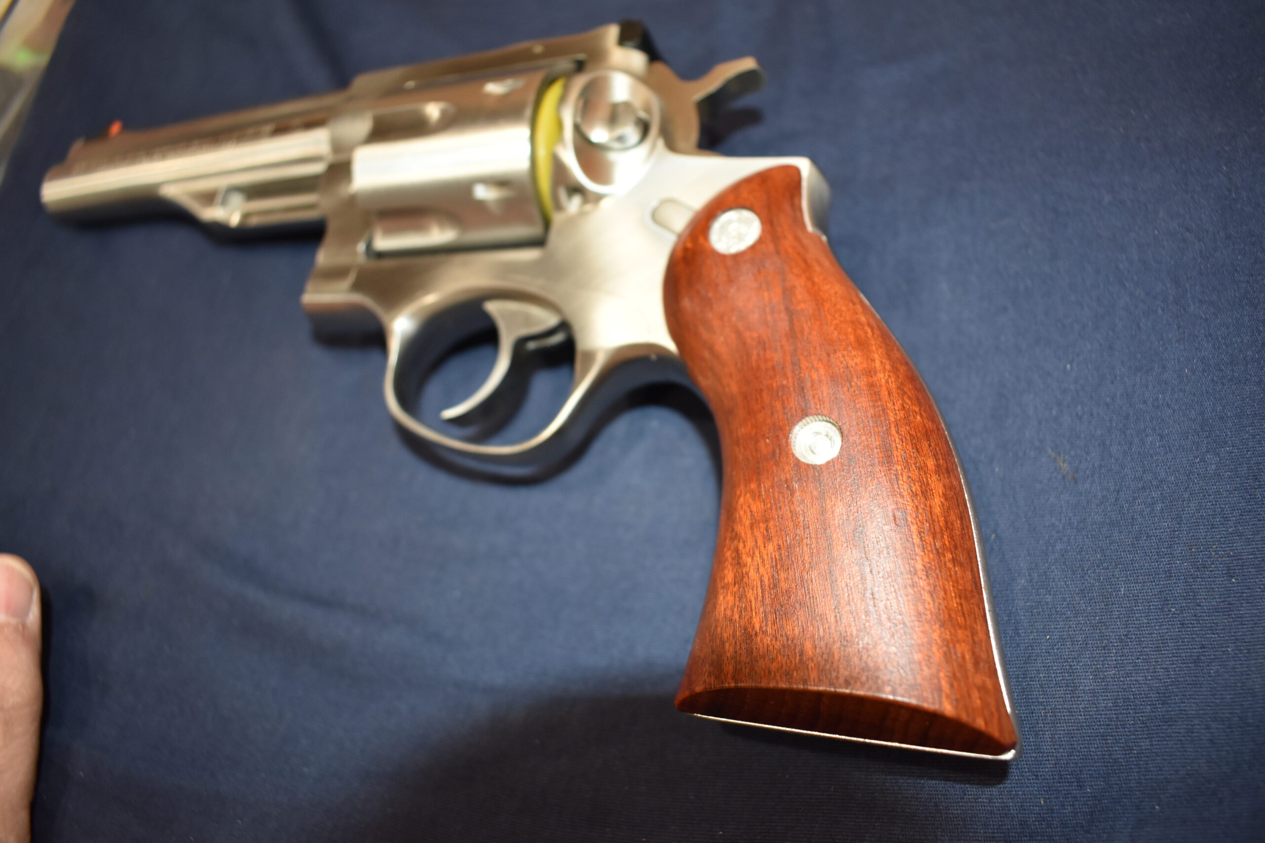 RUGER REDHAWK FACTORY WOOD GRIPS RRHW5 - Image 5