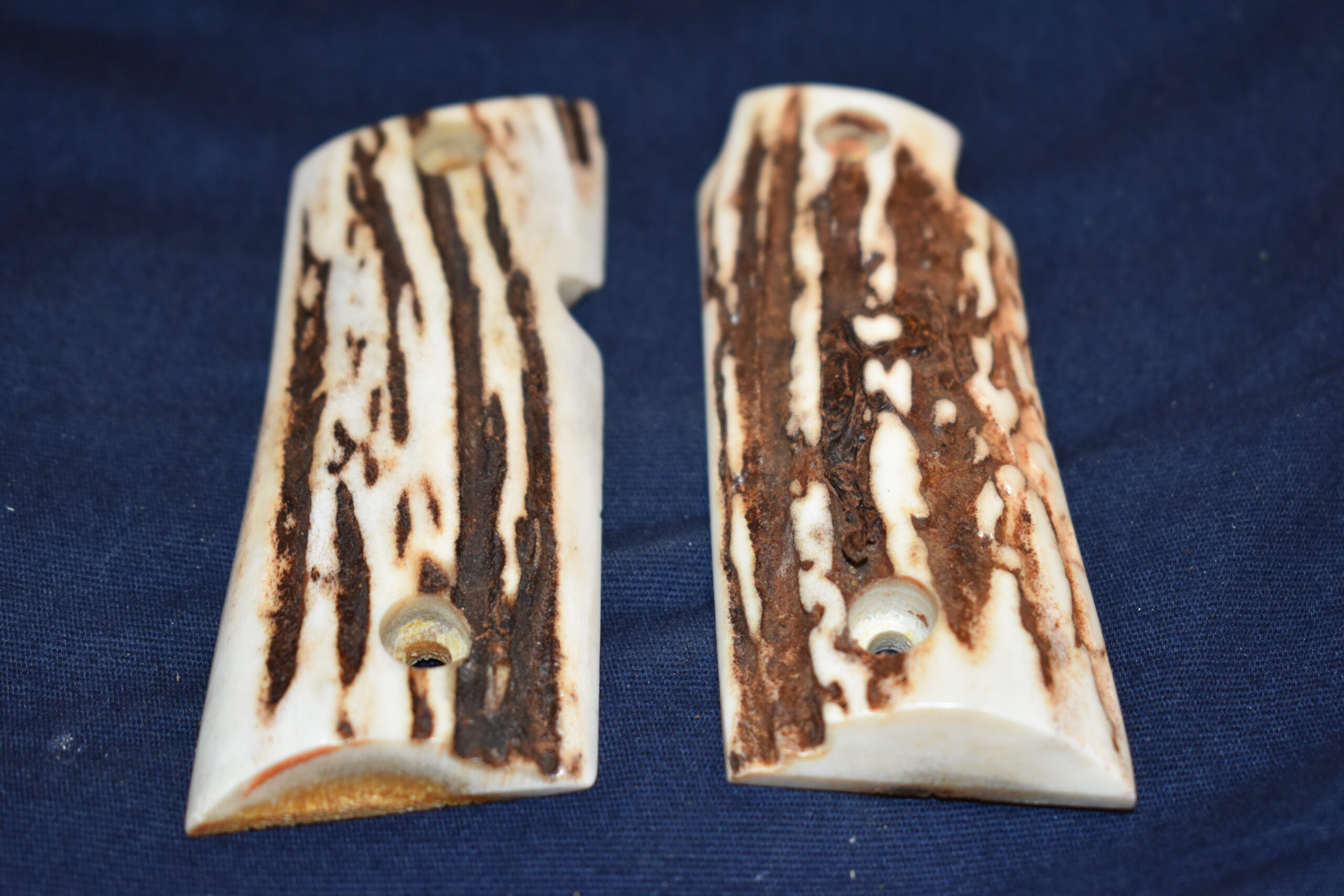 Colt MUSTANG .380 Sambar Stag grips SS380M2 - Image 3