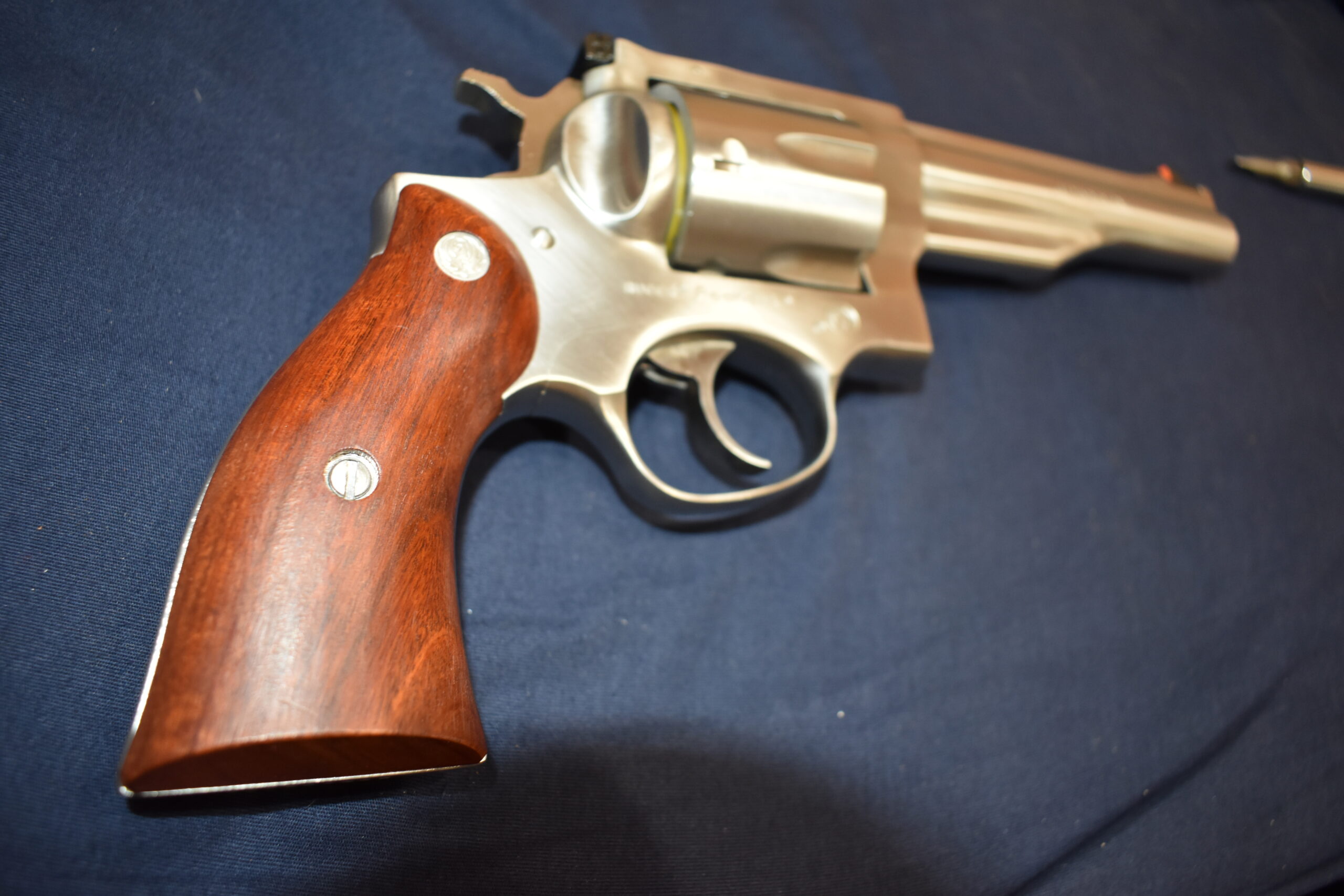 RUGER REDHAWK FACTORY WOOD GRIPS RRHW5 - Image 8