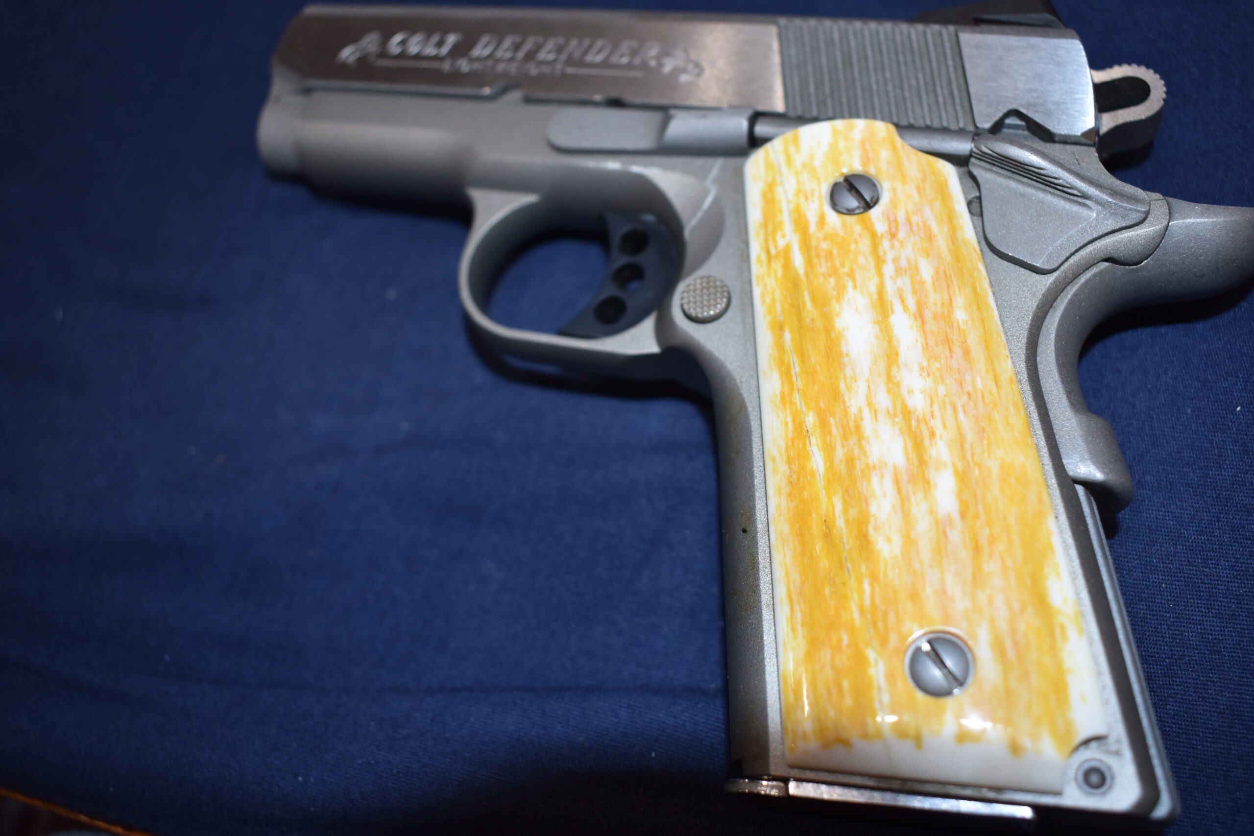 COLT 1911 OFFICER'S MODEL GIRAFFE BONE GRIPS 1911OMGB2 - Image 5