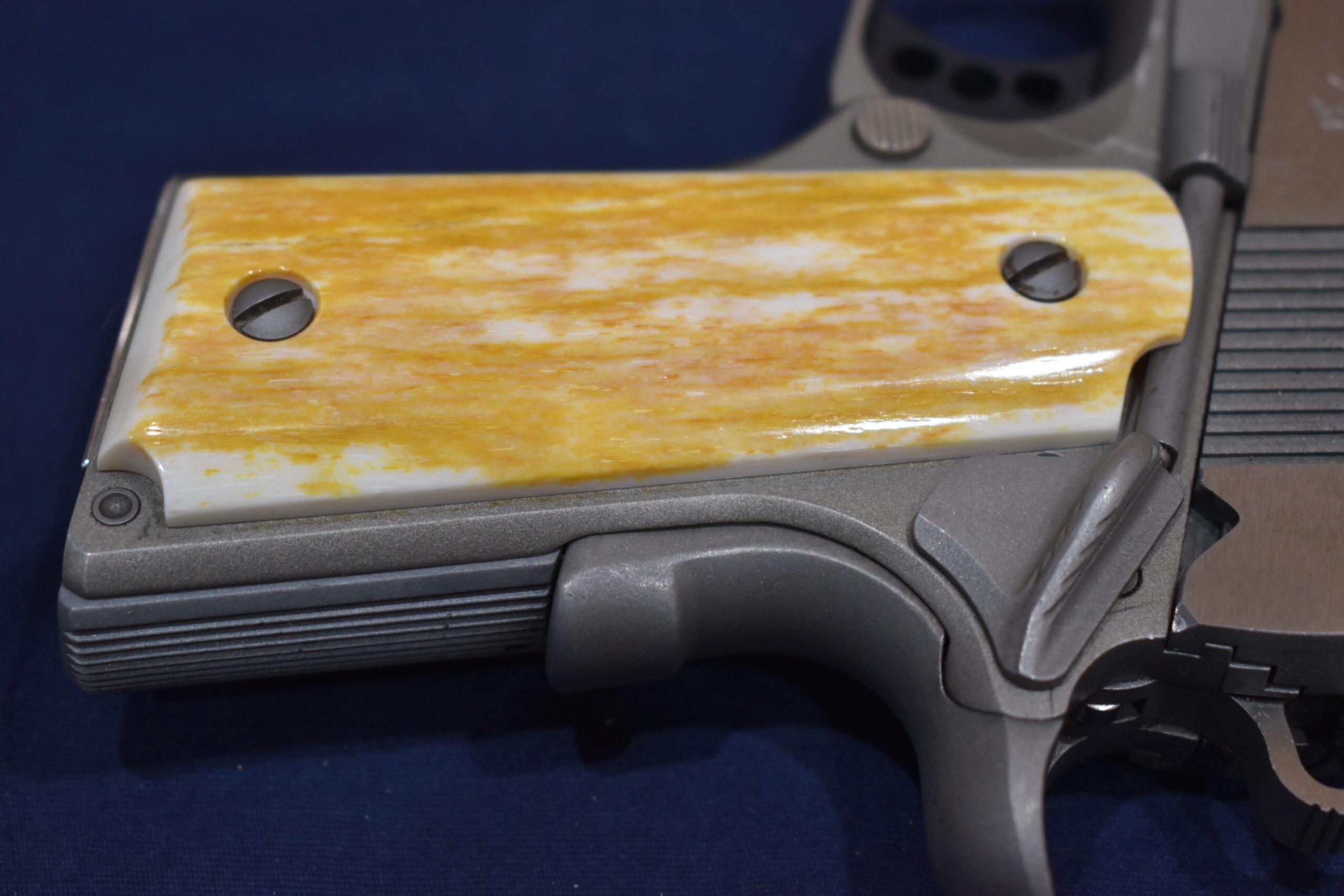 COLT 1911 OFFICER'S MODEL GIRAFFE BONE GRIPS 1911OMGB2 - Image 6