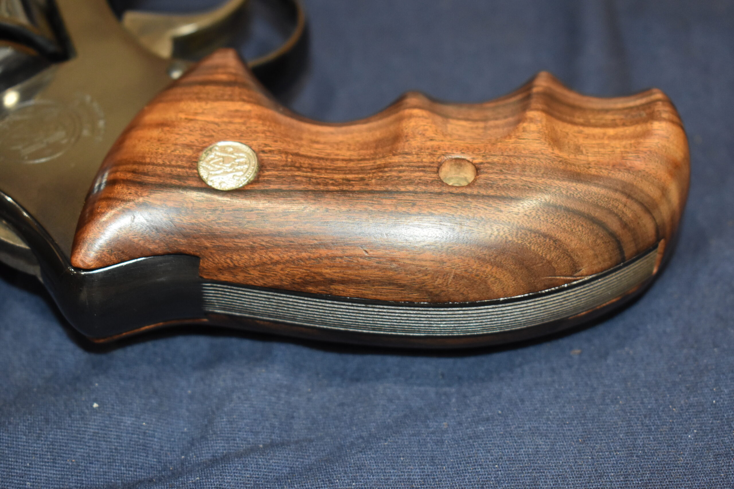 SMITH & WESSON N FRAME SQUARE BUTT COMBAT GRIPS SWNRBC10 - Image 7