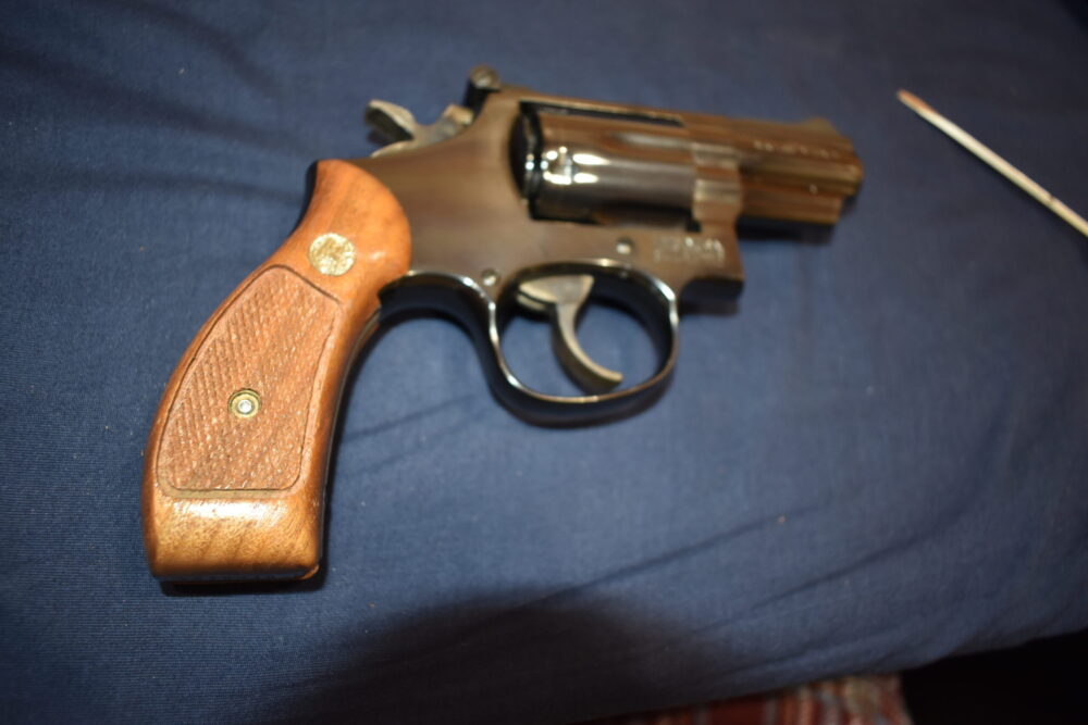 SMITH & WESSON K FRAME SQUARE BUTT FACTORY MAGNA GRIPS KRBM13 - Image 8