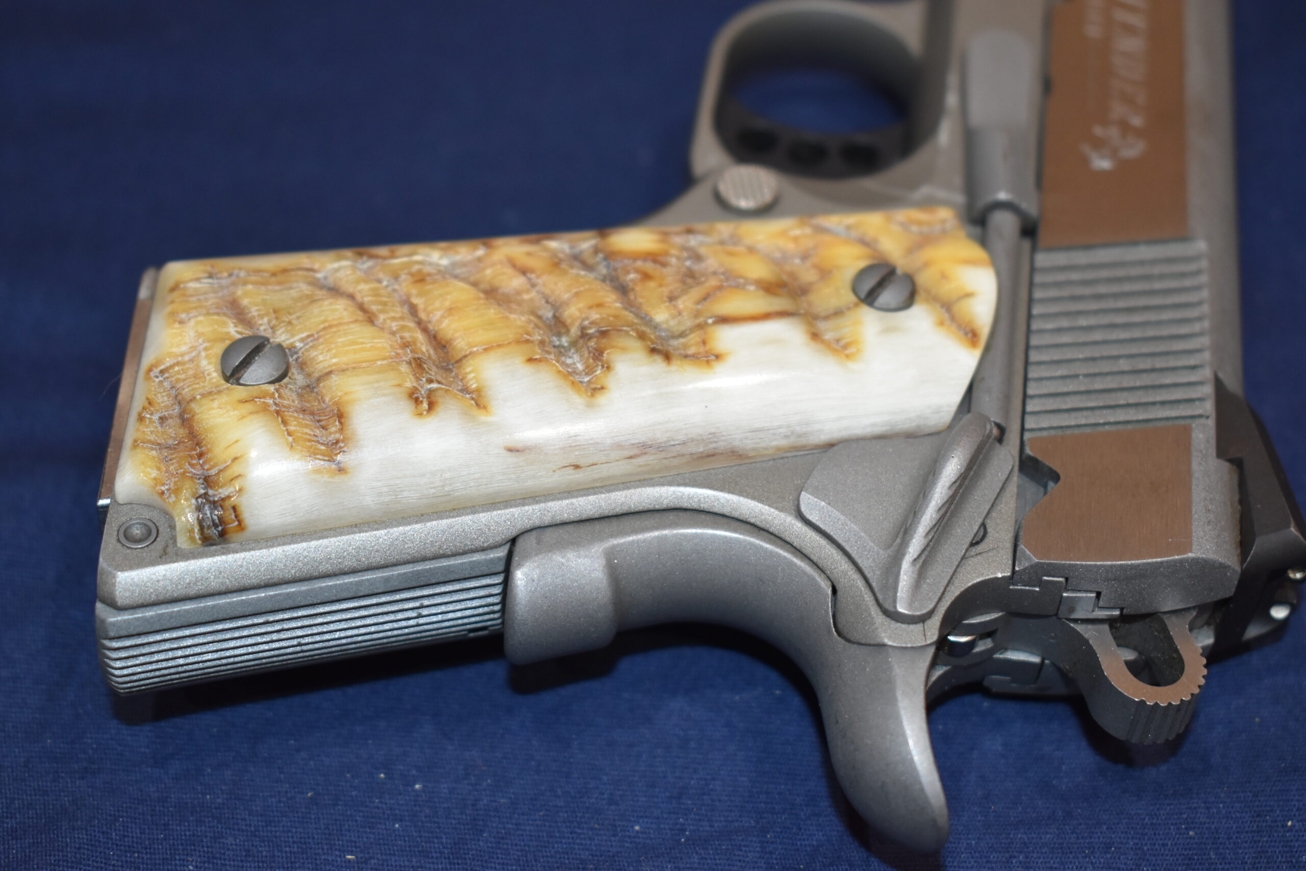 COLT 1911 OFFICER'S MODEL RAMS HORN GRIPS 1911OMRH2 - Image 6