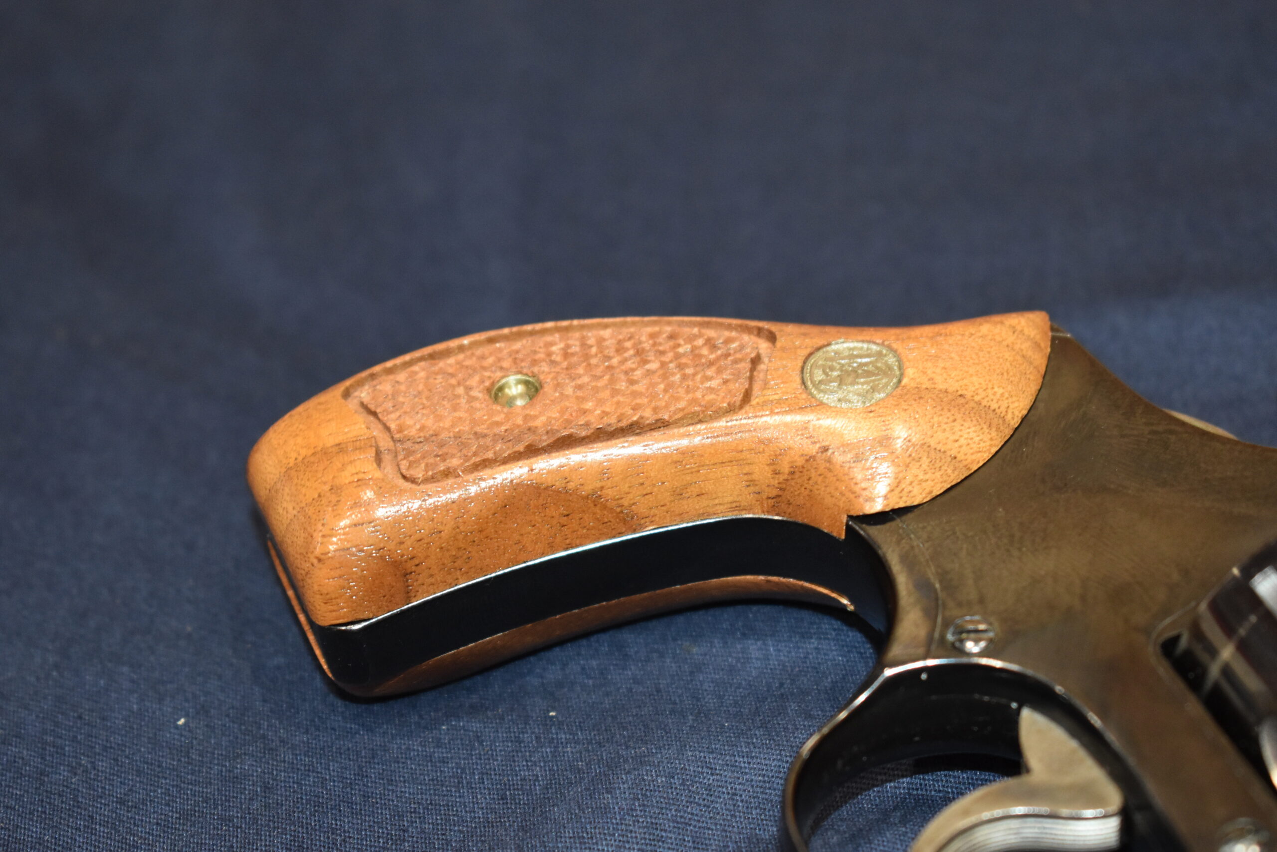 SMITH & WESSON J FRAME MAGNA GRIPS JRBM8 - Image 12